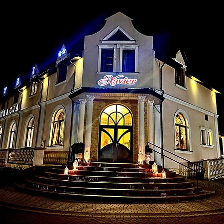Hotel "Xavier" Lubycza Krolewska Eksteriør billede